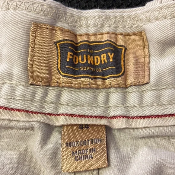 Men’s Cargo Short Size 44. Preowned. - Picture 3 of 6